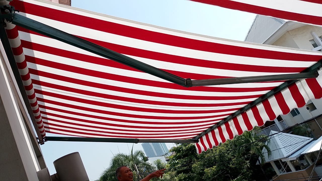Awning Gulung Motorized Murni Jaya Awning