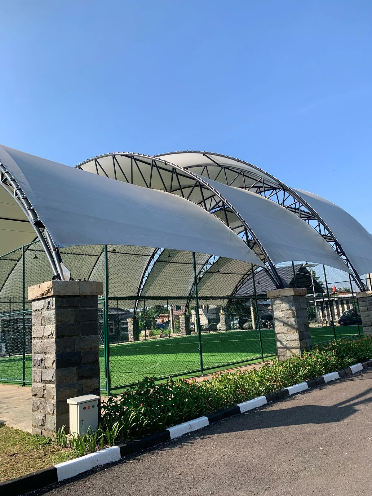 Jasa Pasang Kanopi Membrane Lapangan Futsal