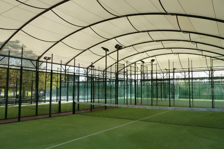 Kanopi Membran Lapangan Padel 2026